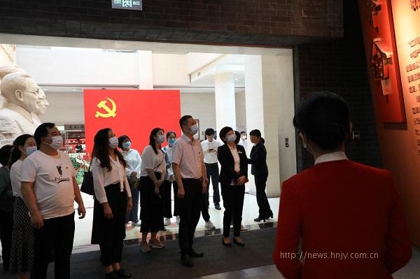图片11.jpg 图片11.jpg