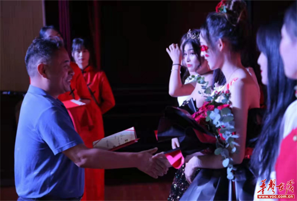 图片 6.jpg 图片 6.jpg