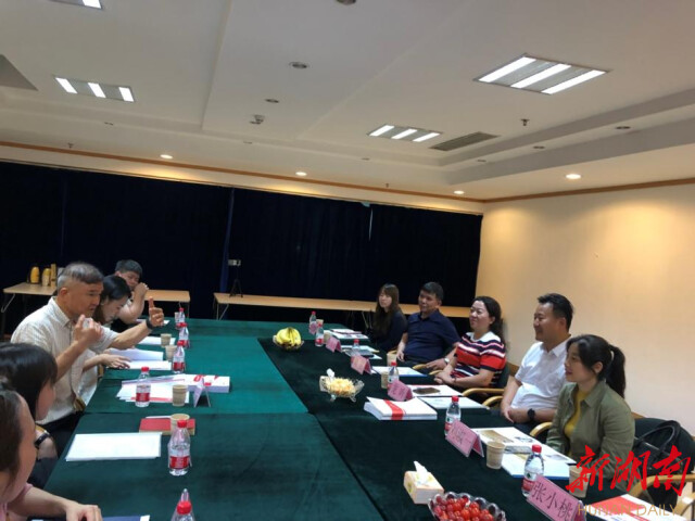 太阳集团电子游戏:党委书记访企拓岗下功夫