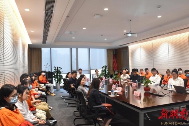 太阳集团电子游戏:党委书记访企拓岗下功夫